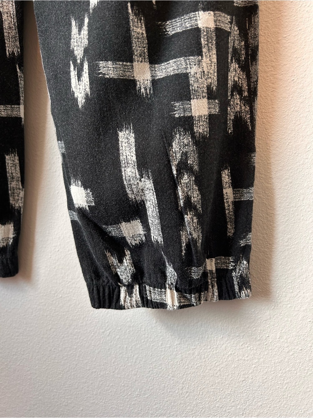 Madewell Black & White Geometric Halter Tie-Waist Jumpsuit - Picture 6 of 14